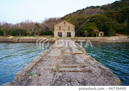 Kawashima Park/Remains of the air compression pump room at the site of the torpedo launch test site (Kawatana Town, Higashisonogi District, Nagasaki Prefecture) 94739489