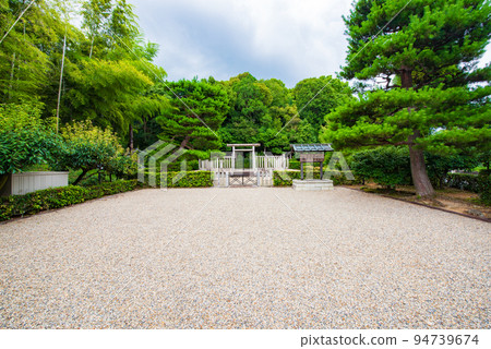 寒武天皇陵和高畑皇后陵 傳說中的高畑陵 94739674