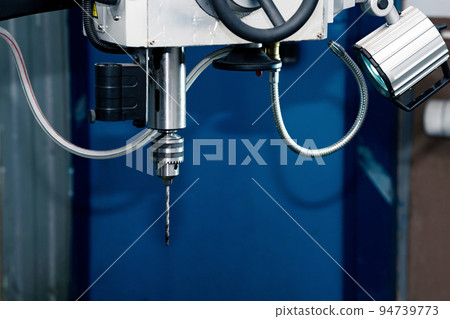 spindle with a drill of a drilling machine 94739773