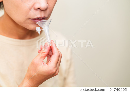 冠狀病毒簡單測試 PCR 測試 抗原測試 [冠狀病毒簡單測試圖像] 94740405