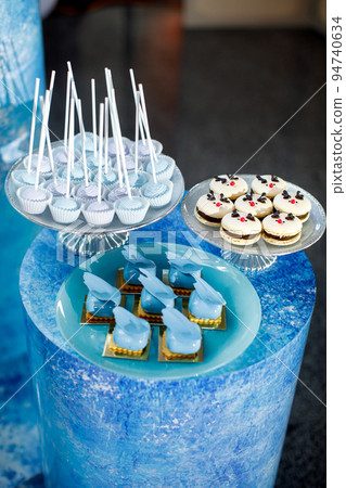 Rows of desserts on the birthday table 94740634