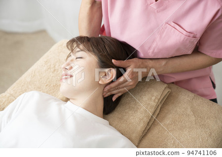 Female, female, female Female, female, female 94741106