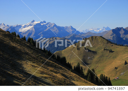 Snow capped Mount Oldehore. 94741897