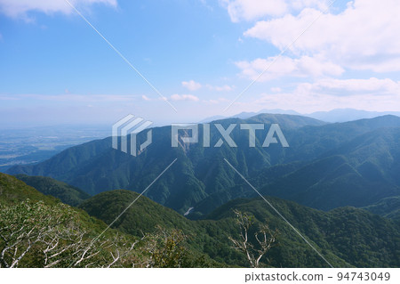 從鐮岳登山道眺望鈴鹿山 94743049