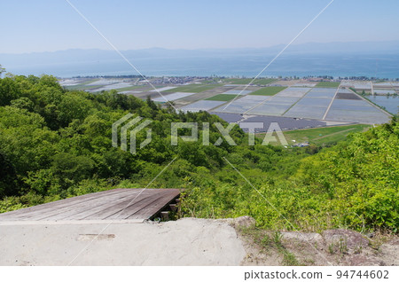View of Lake Biwa from the Kojinyama hang glider take-off site 94744602