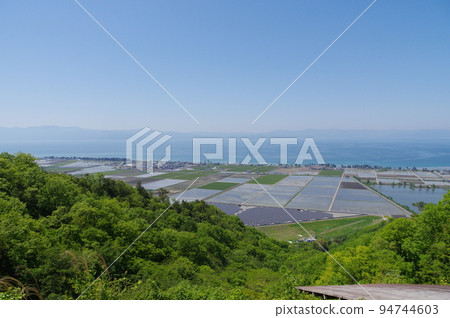 View of Lake Biwa from the Kojinyama hang glider take-off site View of Lake Biwa from the Kojinyama hang glider take-off site 94744603