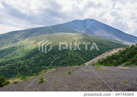 Mt. Kosengen Viewed from the summit of Mt. Asama Mountaintop view Karuizawa Town, Nagano Prefecture 94748969