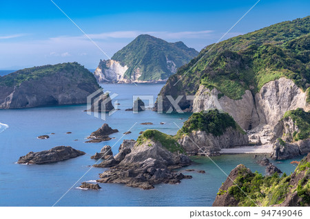 《靜岡縣》伊豆最南端的相愛岬・奧久郎崎的海岸線 《靜岡縣》伊豆最南端的相愛岬・奧久郎崎的海岸線 94749046