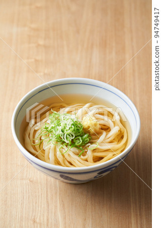 Udon noodles 94749417