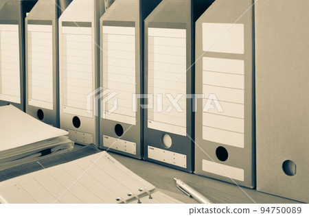Organize your desk with a file box Organize documents with an A4 size paper box 94750089