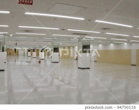 終止合同，恢復原狀，恢復原狀，餐廳，關閉，租戶關閉，租戶租賃，建築，保證金返還，保證金 94750118