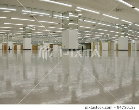 Termination of contract, restoration to original state, restoration to original state, restaurant, closing, tenant closing, tenant leasing, construction, security deposit return, security deposit Termination of contract, restoration to original state, restoration to original state, restaurant, closing, tenant closing, tenant leasing, construction, security deposit return, security deposit 94750152