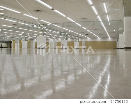Termination of contract, restoration to original state, restoration to original state, restaurant, closing, tenant closing, tenant leasing, construction, security deposit return, security deposit Termination of contract, restoration to original state, restoration to original state, restaurant, closing, tenant closing, tenant leasing, construction, security deposit return, security deposit 94750153
