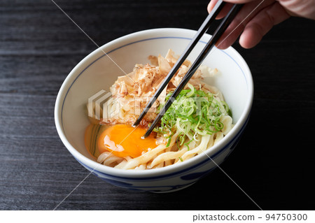 Kamadama Udon 94750300