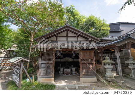 Temple in Kanazawa city Temple in Kanazawa city 94750889