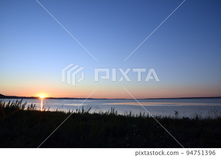 夕陽 94751396