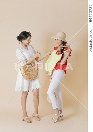 summer vacation trip with friends concept series_korean beautiful asian young women shopping 94753723