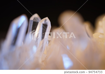 crystal crystal 94754733