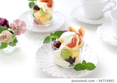 萬聖節 Fig and Shine Muscat Rifle Autumn Fig Dessert Fig Sweets 94754965