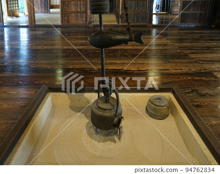 The hearth of an old private house built between beautiful wooden floors (Yokohama City) The hearth of an old private house built between beautiful wooden floors (Yokohama City) 94762834