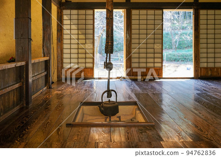 The hearth of an old private house built between beautiful wooden floors (Yokohama City) 94762836