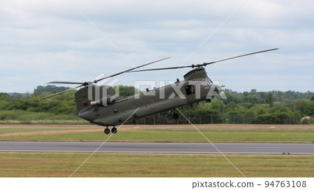 RAF Chinook HC2 helicopter landing 94763108