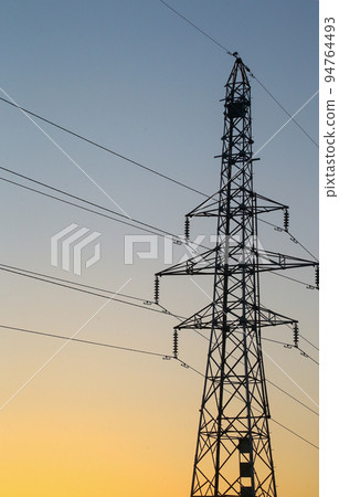 Autumn sky Steel tower at dusk 94764493