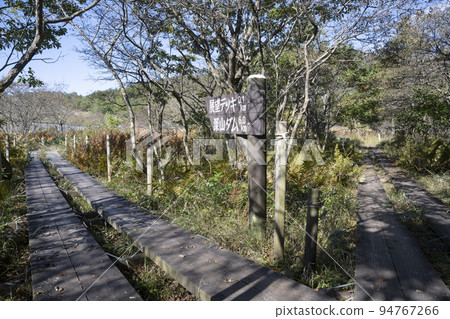 Nasu-Shiobara City, Tochigi Prefecture Numappara Marsh Scenery of the guide board 94767266