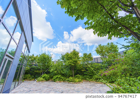 Hotel Hankyu RESPIRE OSAKA outdoor garden 94767417