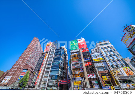 Tokyo cityscape in Japan 10 weeks World's largest number, madness of concealment of actual infection due to review of all figures ... = September 26, Kabukicho Tokyo cityscape in Japan 10 weeks World's largest number, madness of concealment of actual infection due to review of all figures ... = September 26, Kabukicho 94768569