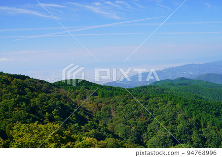 從葛城山頂俯瞰大阪市 94768996