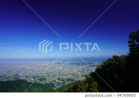 A large panorama overlooking the Nara Basin from Mt. Katsuragi A large panorama overlooking the Nara Basin from Mt. Katsuragi 94769003