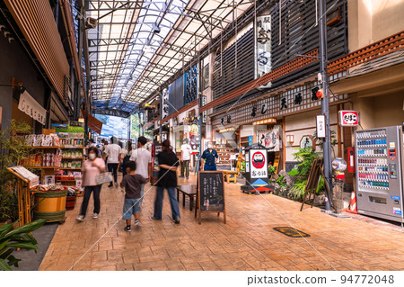 《靜岡縣》熱海站/仲見世商店街 94772048