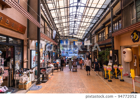 《靜岡縣》熱海站/仲見世商店街 94772052