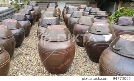 the temple's magistrate the temple's magistrate 94773005