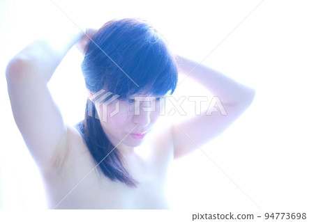 一個女人的頭髮 一個女人的頭髮 94773698
