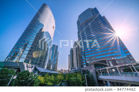 Tokyo cityscape in Japan September. Overlooking the office buildings in front of Shinagawa Station = September 26 94774482