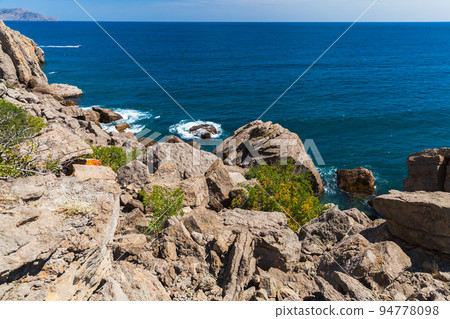 Crimean landscape. Golitsyn trail at rocky Black Sea coast 94778098