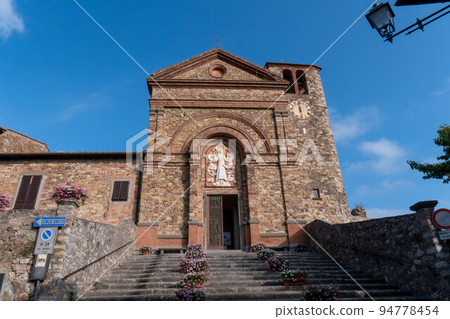 Church in Panzano in Chianti, Italy. 94778454