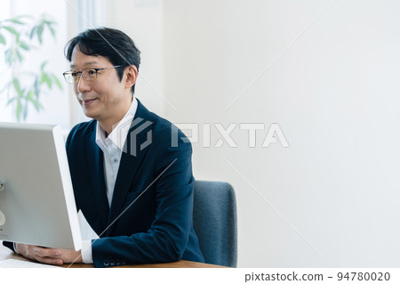 一個人前往計算機 94780020