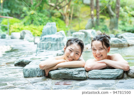 Hot spring, open-air bath, girls' trip Hot spring, open-air bath, girls' trip 94781500