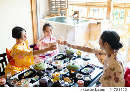 溫泉之旅 膳食 女性之旅 溫泉之旅 膳食 女性之旅 94781520