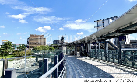 Pedestrian deck leading to Prince Ieyasu Hiroba and Oto Riverside Terrace [Otogawa River Park/Okazaki City, Aichi Prefecture] 94784263