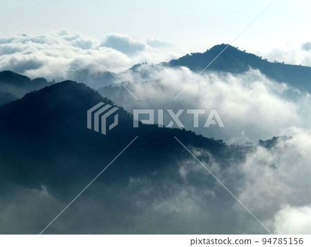 阿里山、新中浩郎 94785156