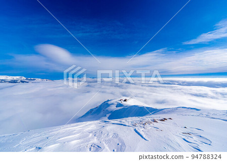 [雪山資料]冬天的唐松山登山風景[長野縣] 94788324