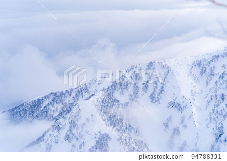 [雪山資料]冬天的唐松山登山風景[長野縣] 94788331