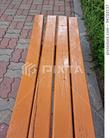 Bench 94788537