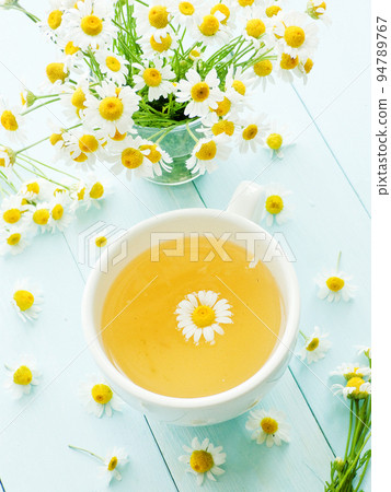 Camomile flowers tea 94789767