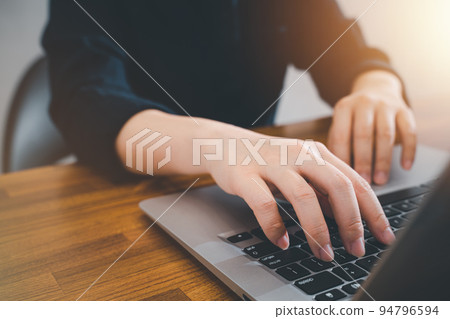 Women's public office Commercial work Notebook Business woman Business office backlighting 94796594
