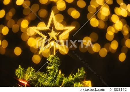 Christmas tree ornament shine Christmas tree ornament shine 94803152
